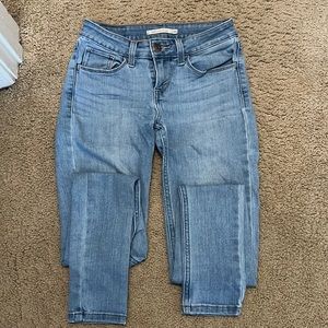 Levi light blue jeans